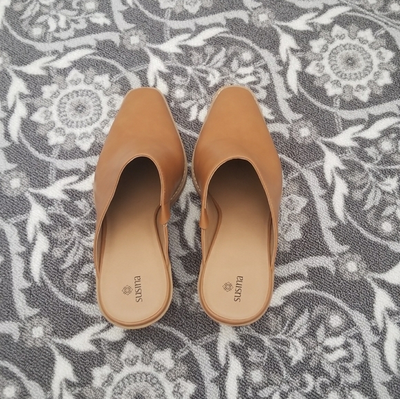 🍁New to the closet🍁NWOT Susina caramel brown pointed toe booties - Picture 7 of 12